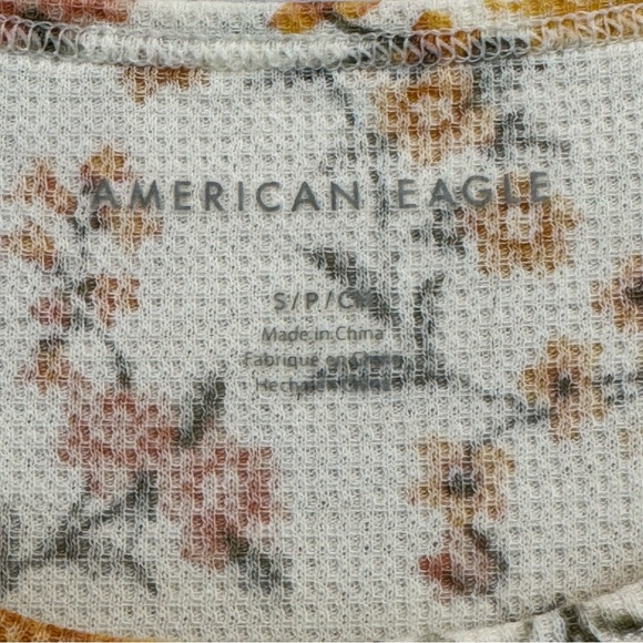 American Eagle Floral Lettuce Trim Waffle Knit Crop Top - Picture 3 of 6